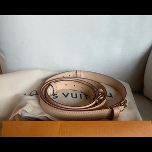 Louis Vuitton Brand new noe bb strap